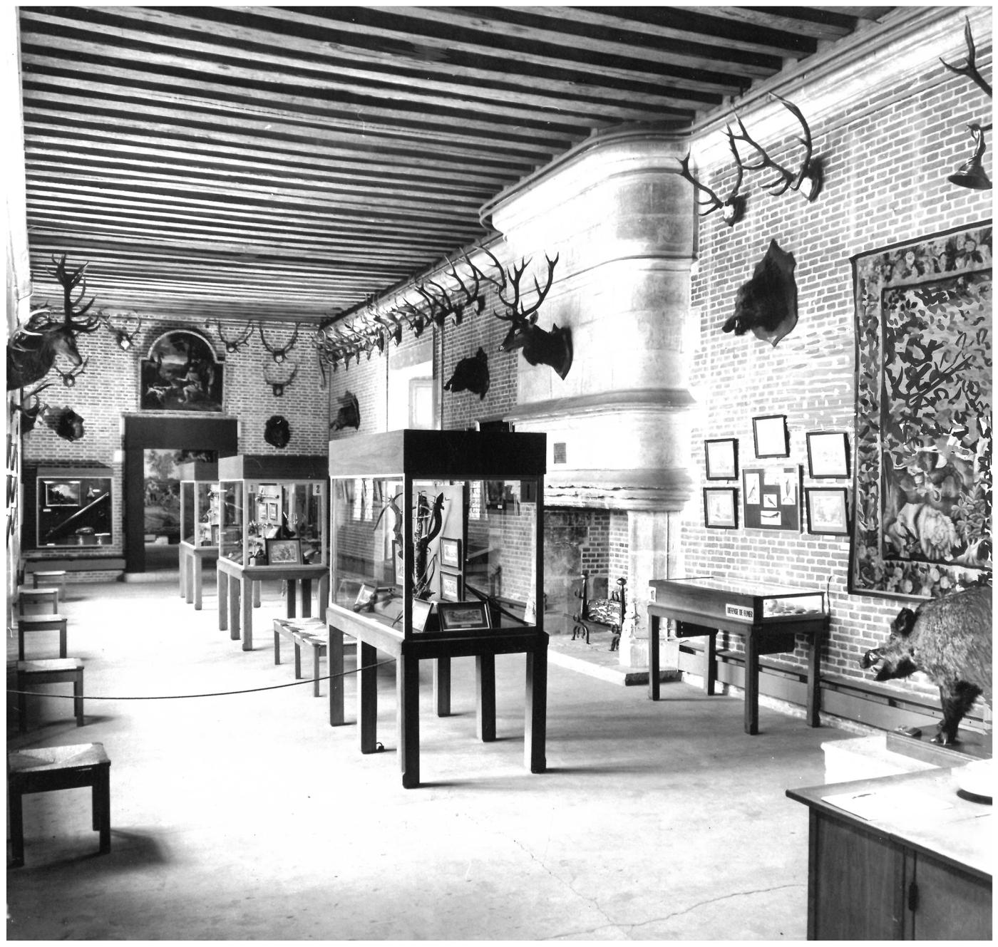 Salle du musée de Gien